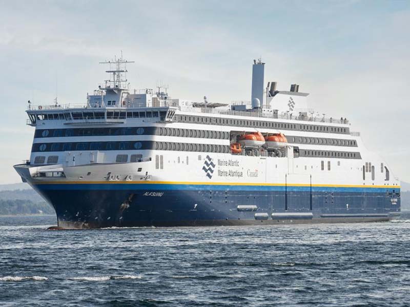 Maritime LTE/5G connectivity solutions for Leisure Ships